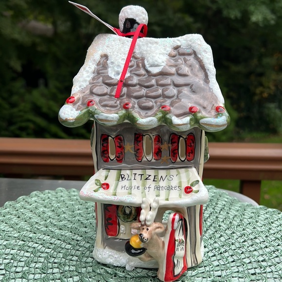 New Blue Sky Blitzen’s House of Pancakes Tea light holder. - Picture 2 of 11